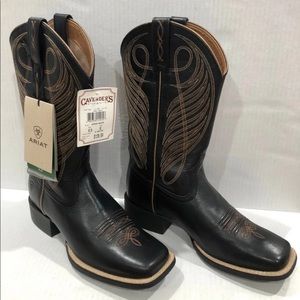 Black Ariat square toe boots